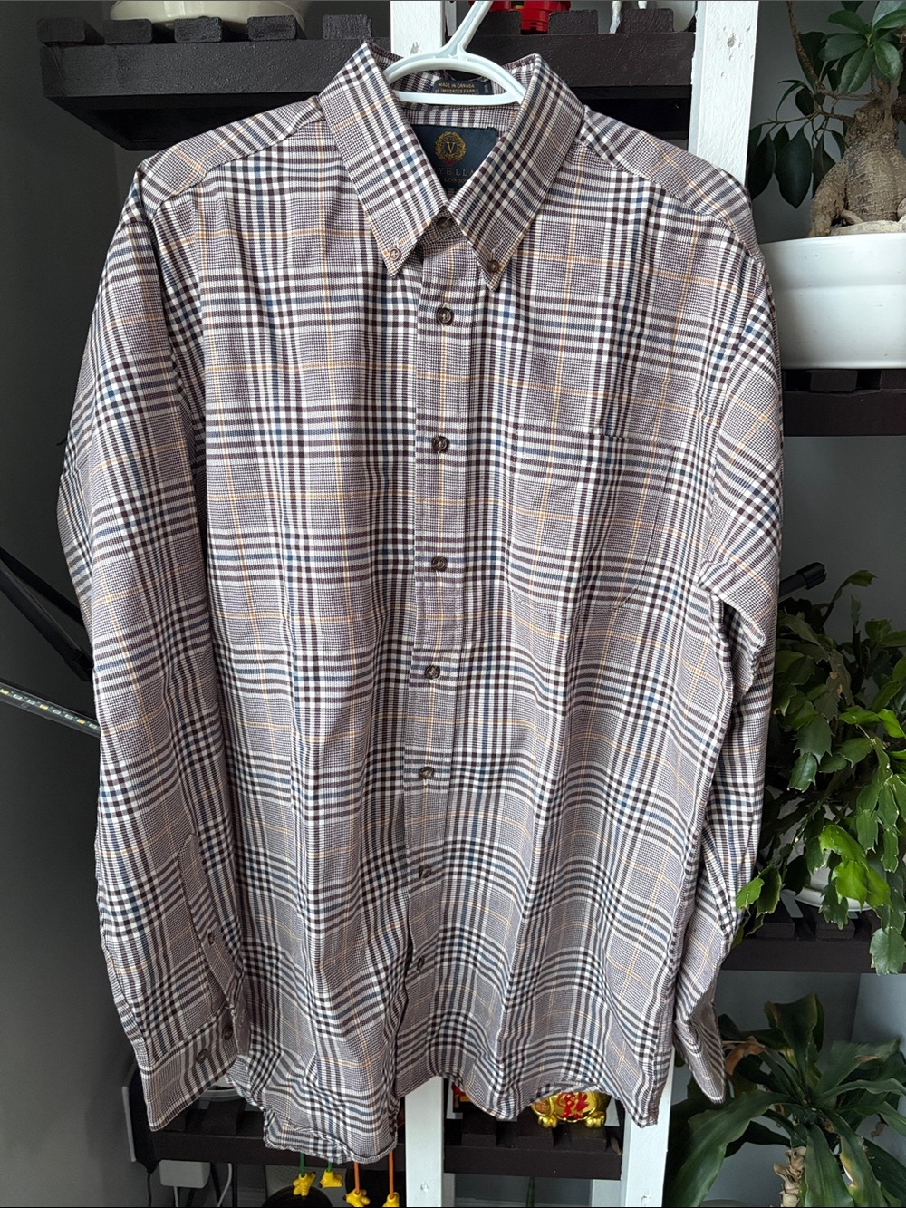 Men's Plaid Button-Down Shirt in Beige and Black